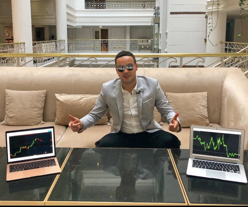 Meet Sam: The CEO - VIP Indicators